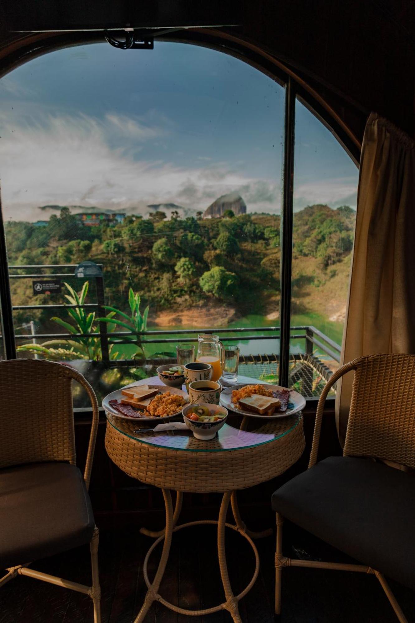 Glamping The Mountain * Guatape